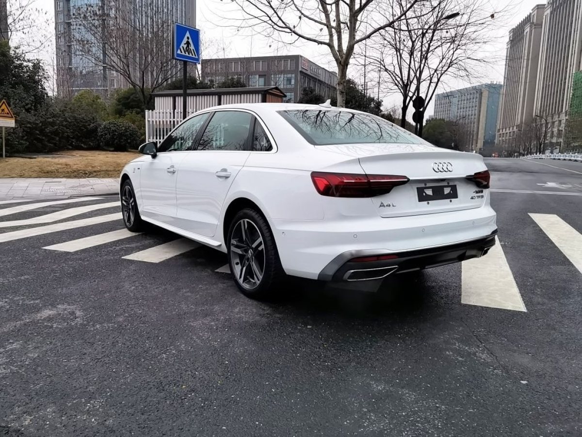 车】2022年01月_二手奥迪 奥迪a4l 2020款 40 tfsi 豪华动感型_价格