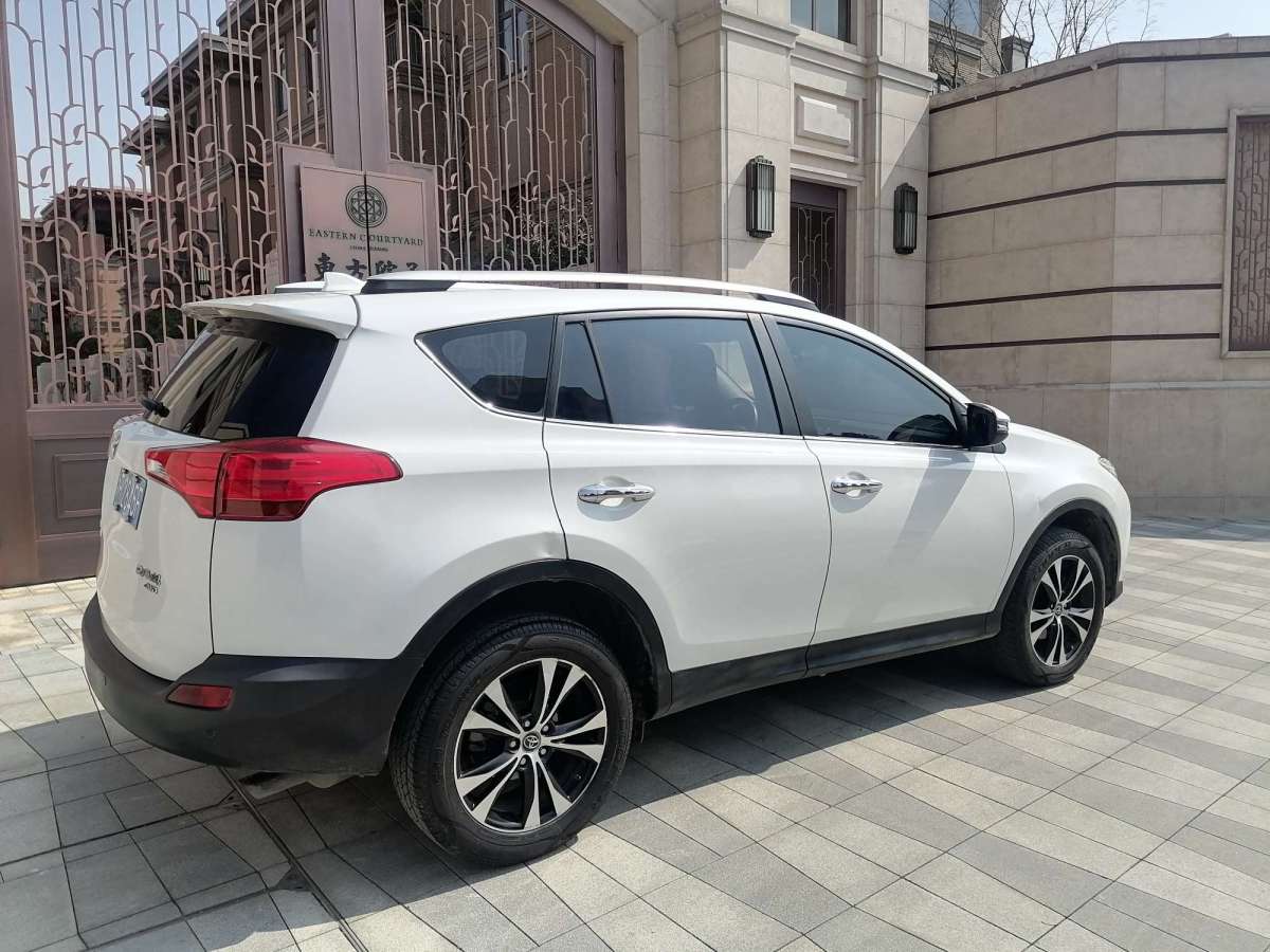 丰田 rav4荣放 2015款 2.5l 自动四驱精英版图片