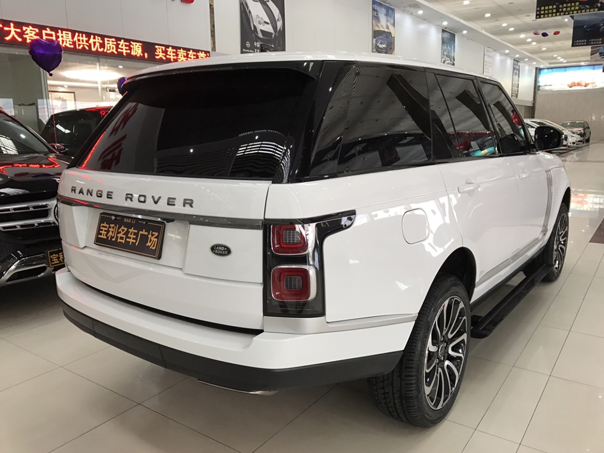 路虎 揽胜  2020款 3.0 l6 盛世版图片