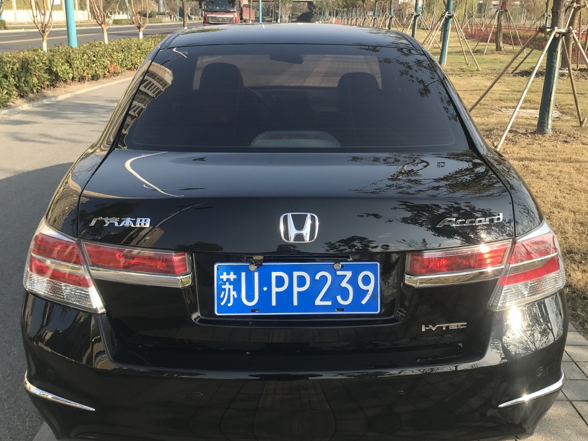 2013年5月本田 雅阁  2013款 2.0l se