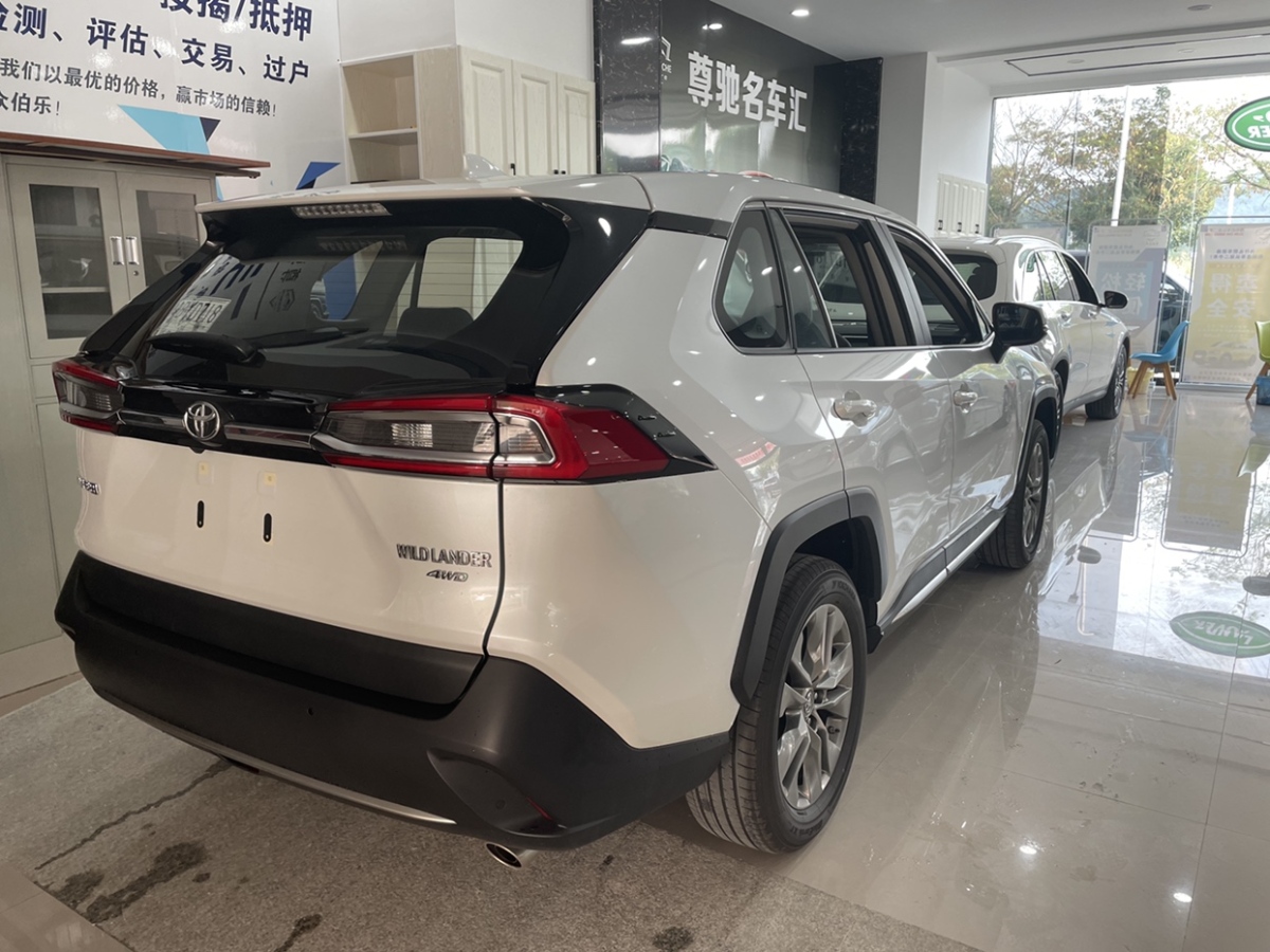 丰田 威兰达 2021款 2.0l cvt四驱豪华版图片