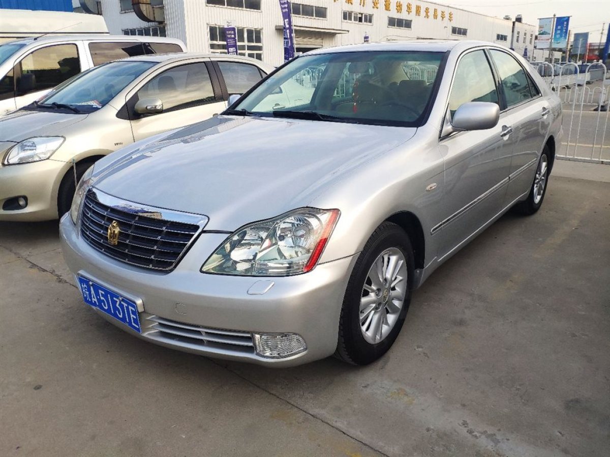 2005年10月丰田 皇冠 2005款 3.0l royal saloon g vip