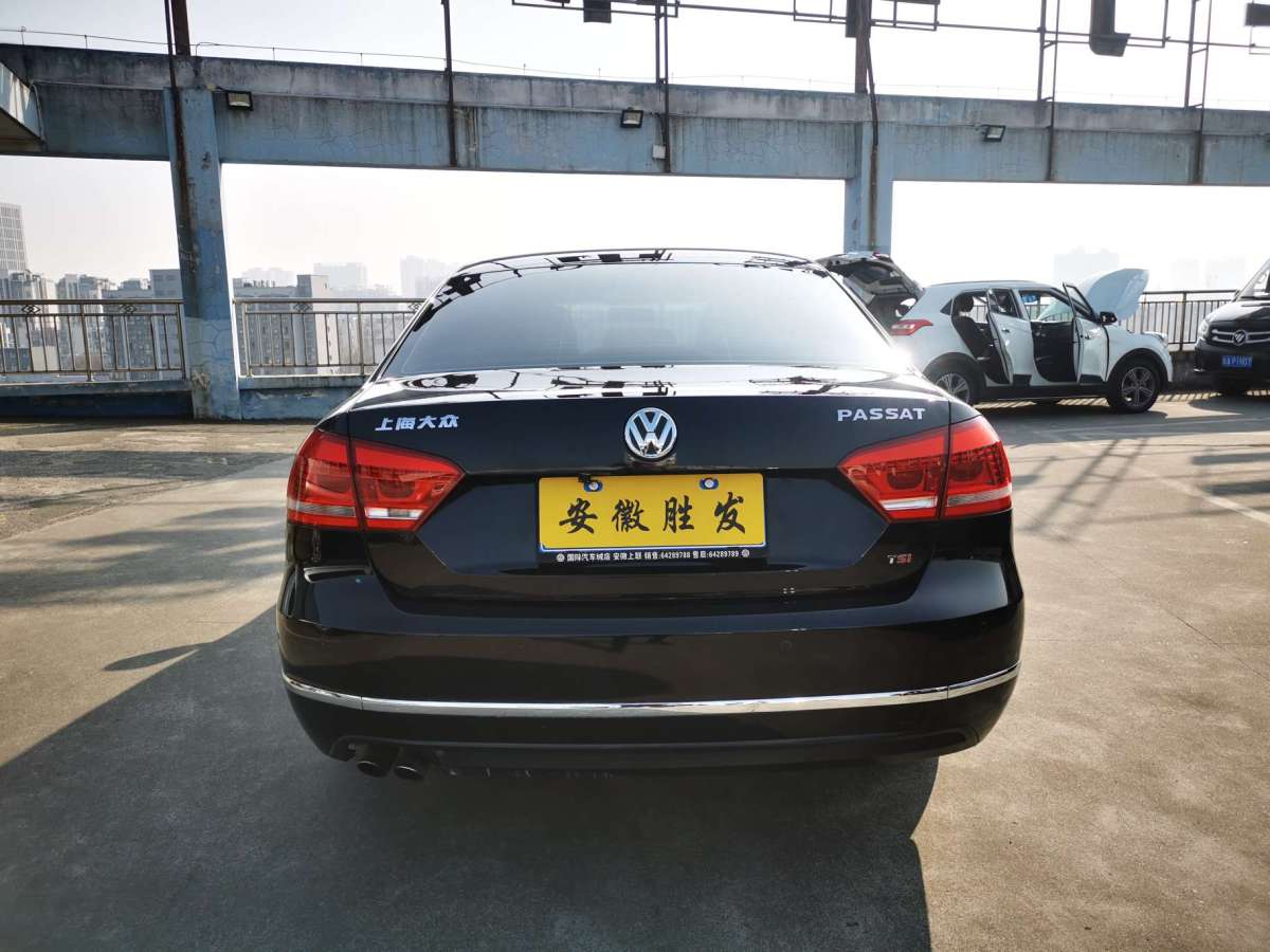 大众 帕萨特  2015款 1.8tsi 自动尊荣版图片