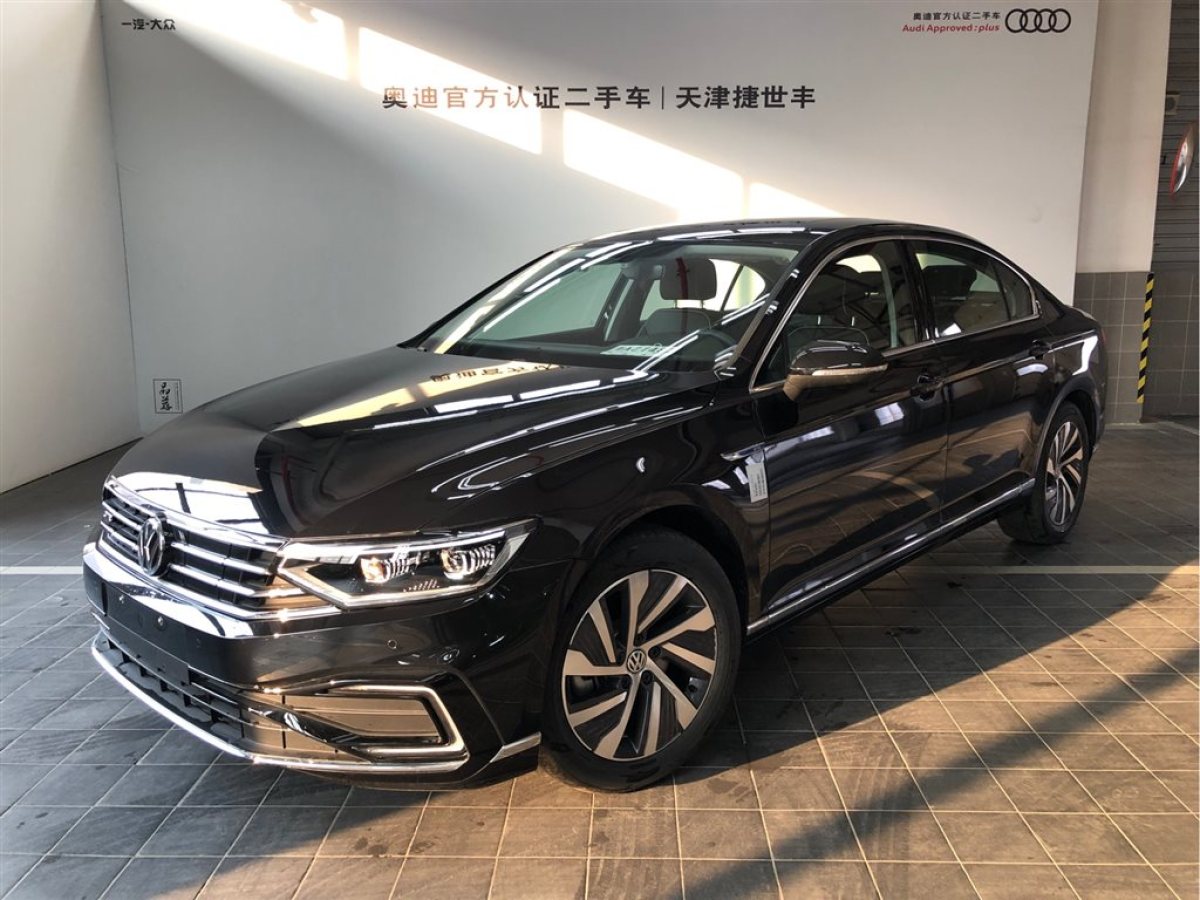 【天津】2021年02月 大众 迈腾 2020款 280tsi dsg 舒适型 黑色 自动