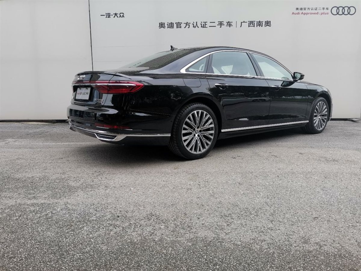 南宁2019年10月奥迪奥迪a82019款plusa8l50tfsiquattro豪华型黑色自动