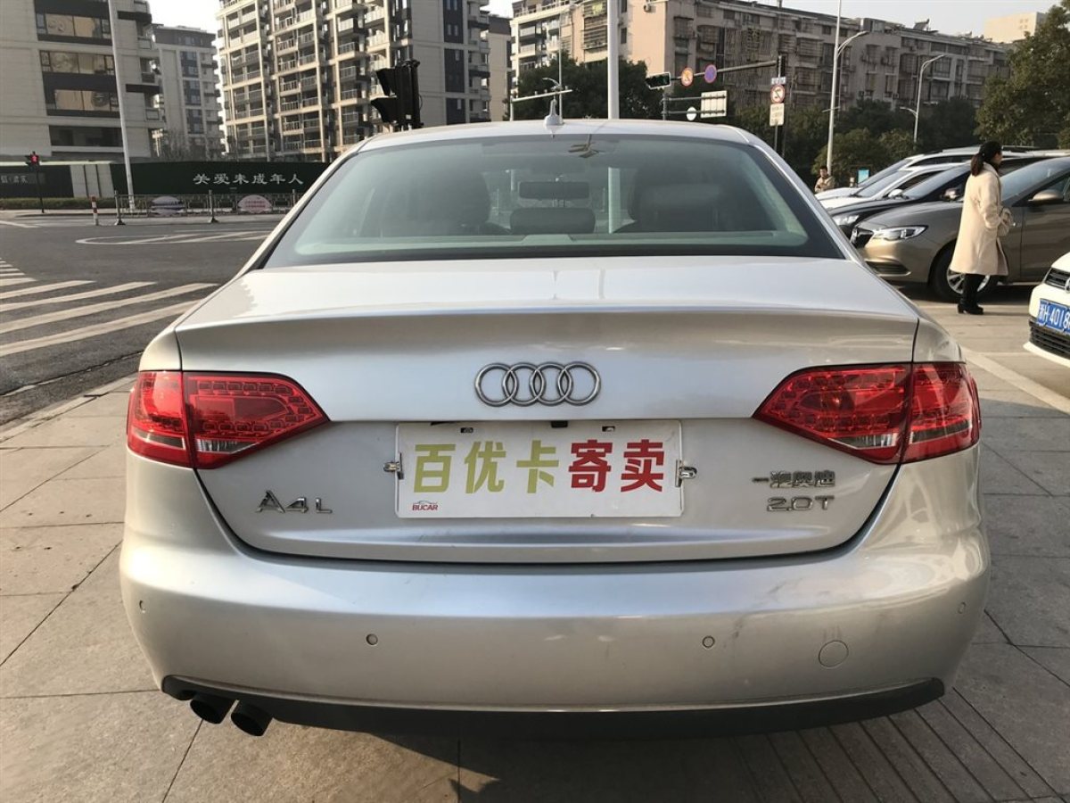 奥迪 奥迪a4l 2012款 2.0 tfsi 自动豪华型图片