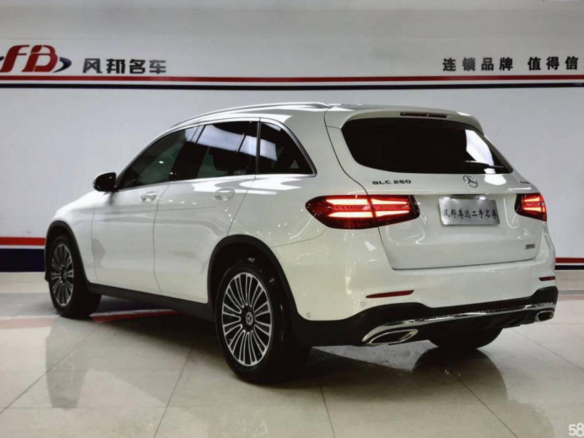 2018年1月奔驰 奔驰c级 奔驰 glc级 2018款 glc 260 4matic 动感型