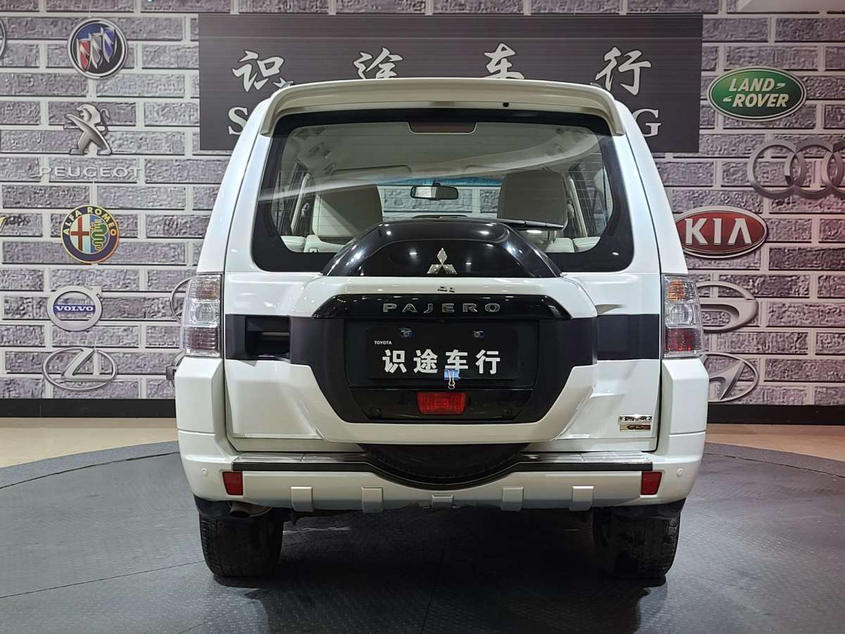 三菱帕杰罗(进口)2018款v97 3.8l 自动图片