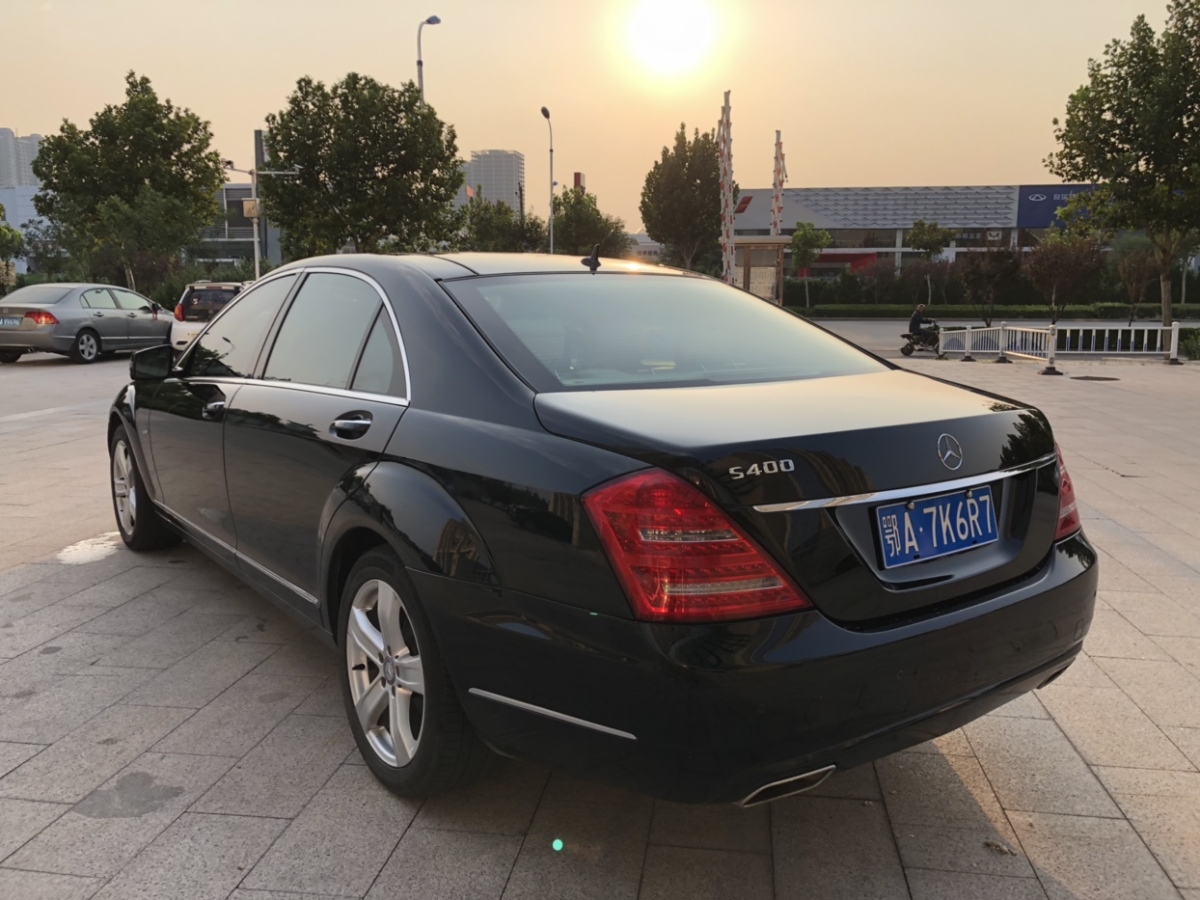 奔驰 奔驰s级  2010款 s 400 l hybrid图片