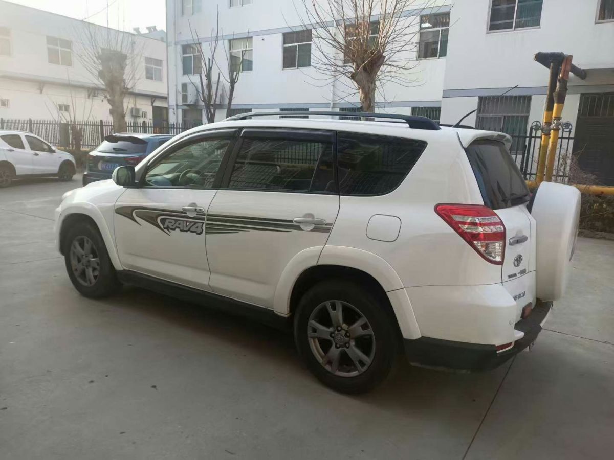 丰田 rav4 图片