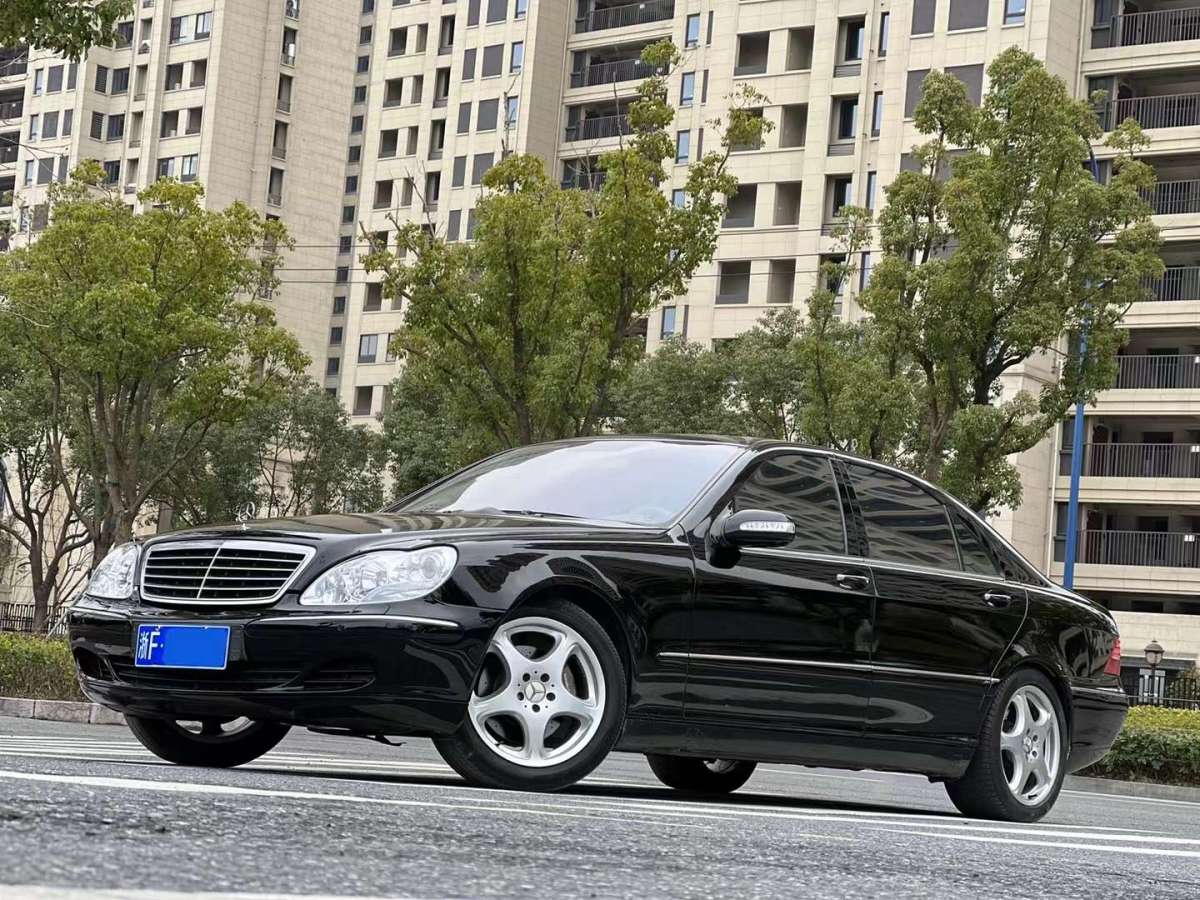 2004年11月奔驰 奔驰s级  2003款 s500 5.0l