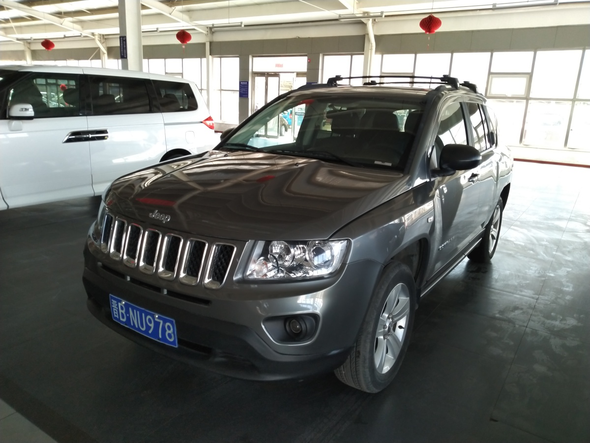 【大同】2013年3月 jeep 指南者 2012款 指南者 2.0l 自动 运动版