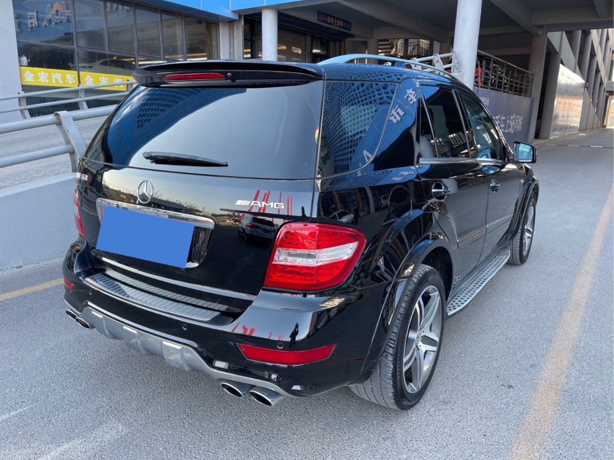 奔驰 奔驰m级amg  2011款 amg ml 63图片