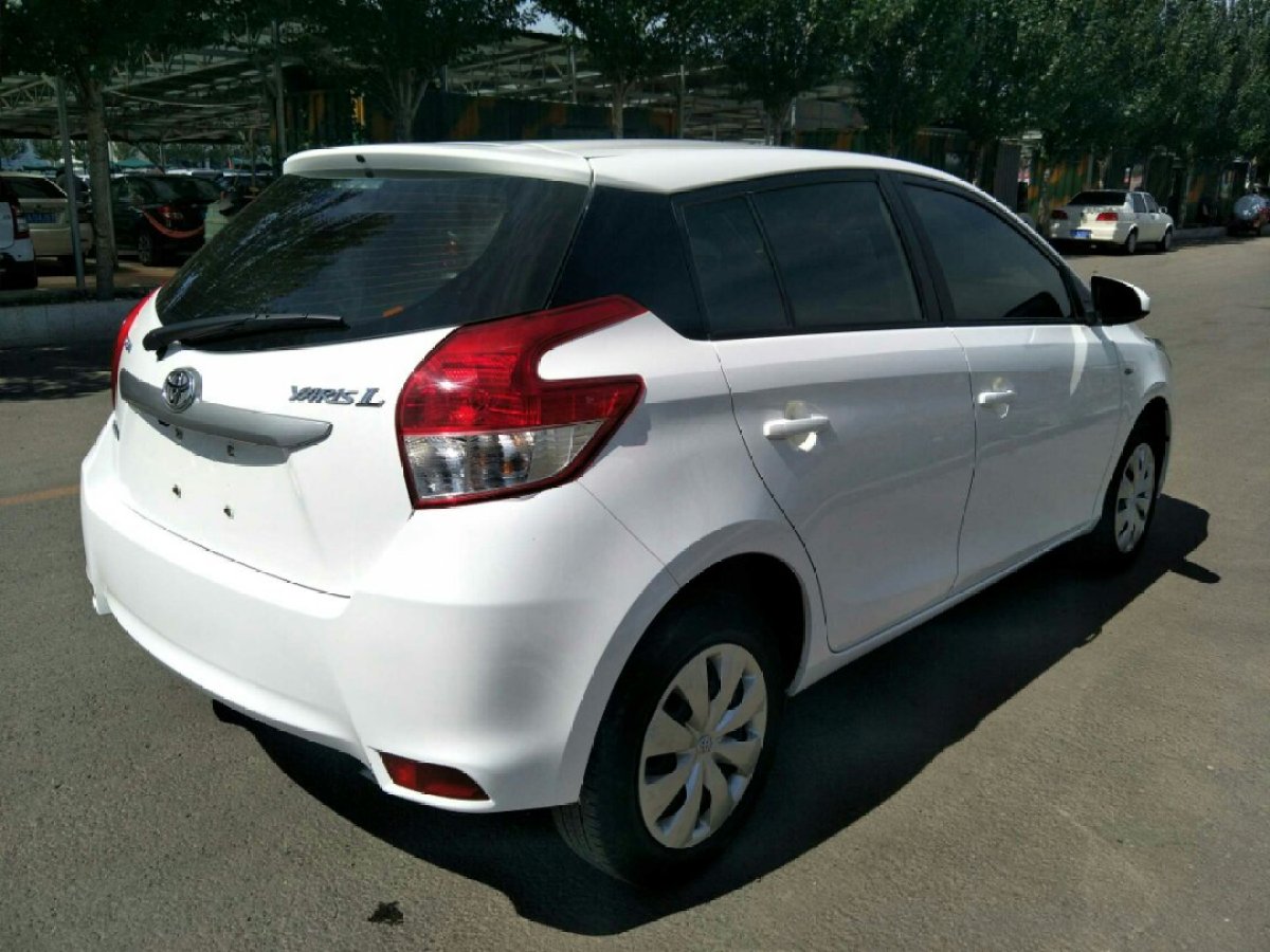 【长春】2015年8月 丰田yaris l 致炫 2015款 1.5e 自动魅动版 自动档