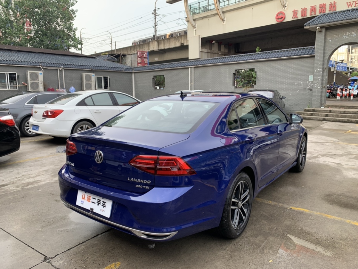 大众 凌渡 2021款 280tsi dsg豪华魅影版图片