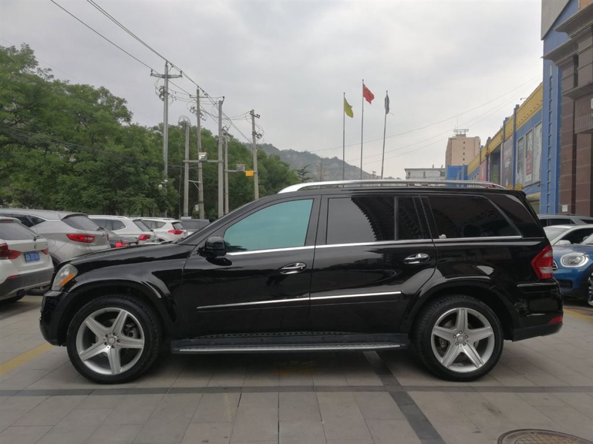 【兰州】2012年03月 奔驰 奔驰gl级amg 2010款 gl 550 4matic 自动档