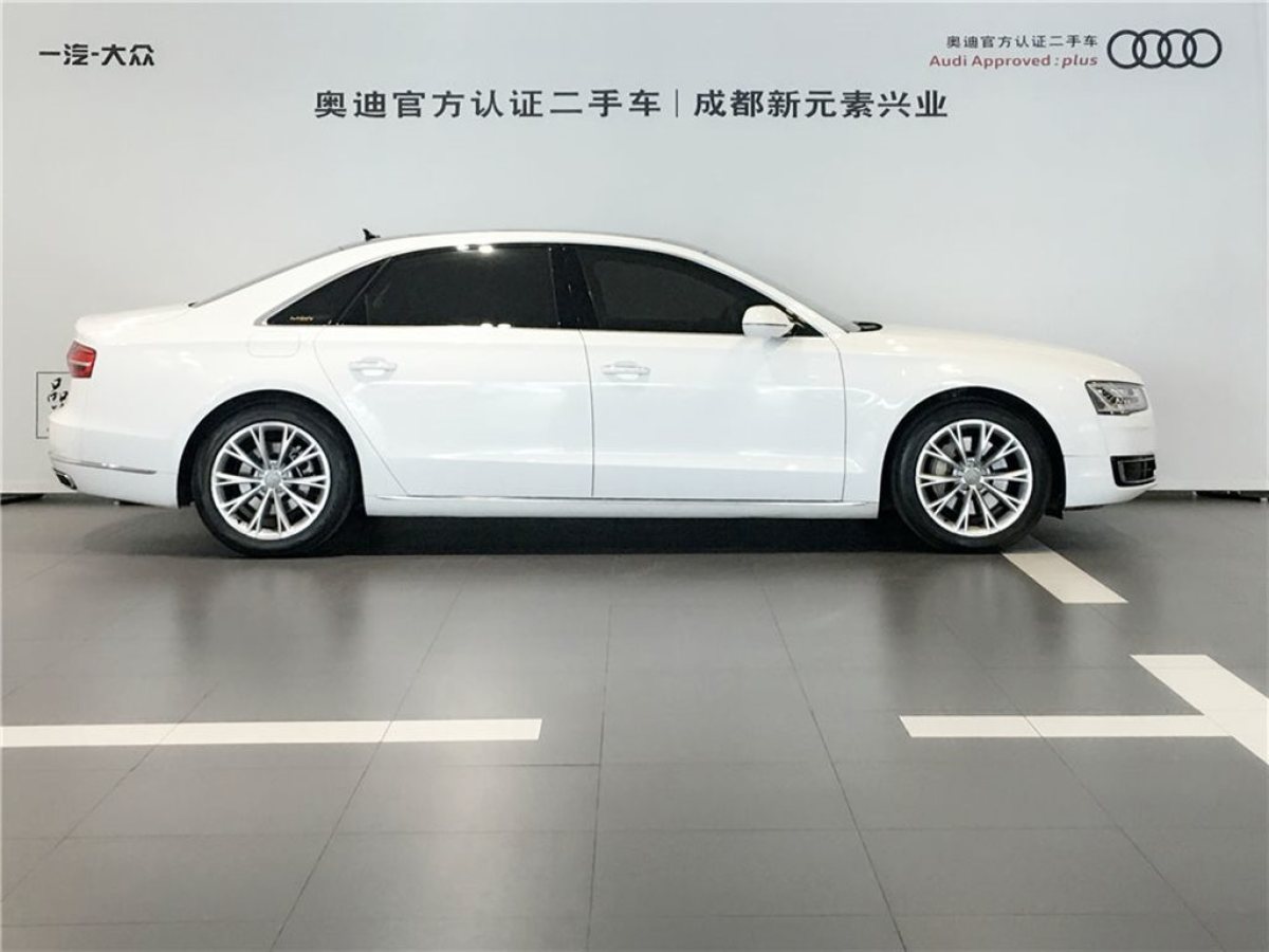 【成都】2016年08月 奥迪 奥迪a8 2016款 a8l 45 tfsi quattro豪华型