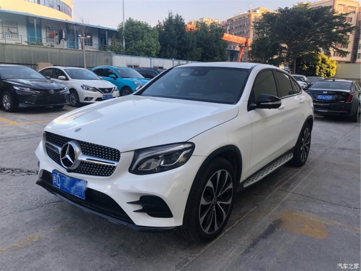 二手奔驰 奔驰glc 2017款 glc 260 4matic 轿跑suv