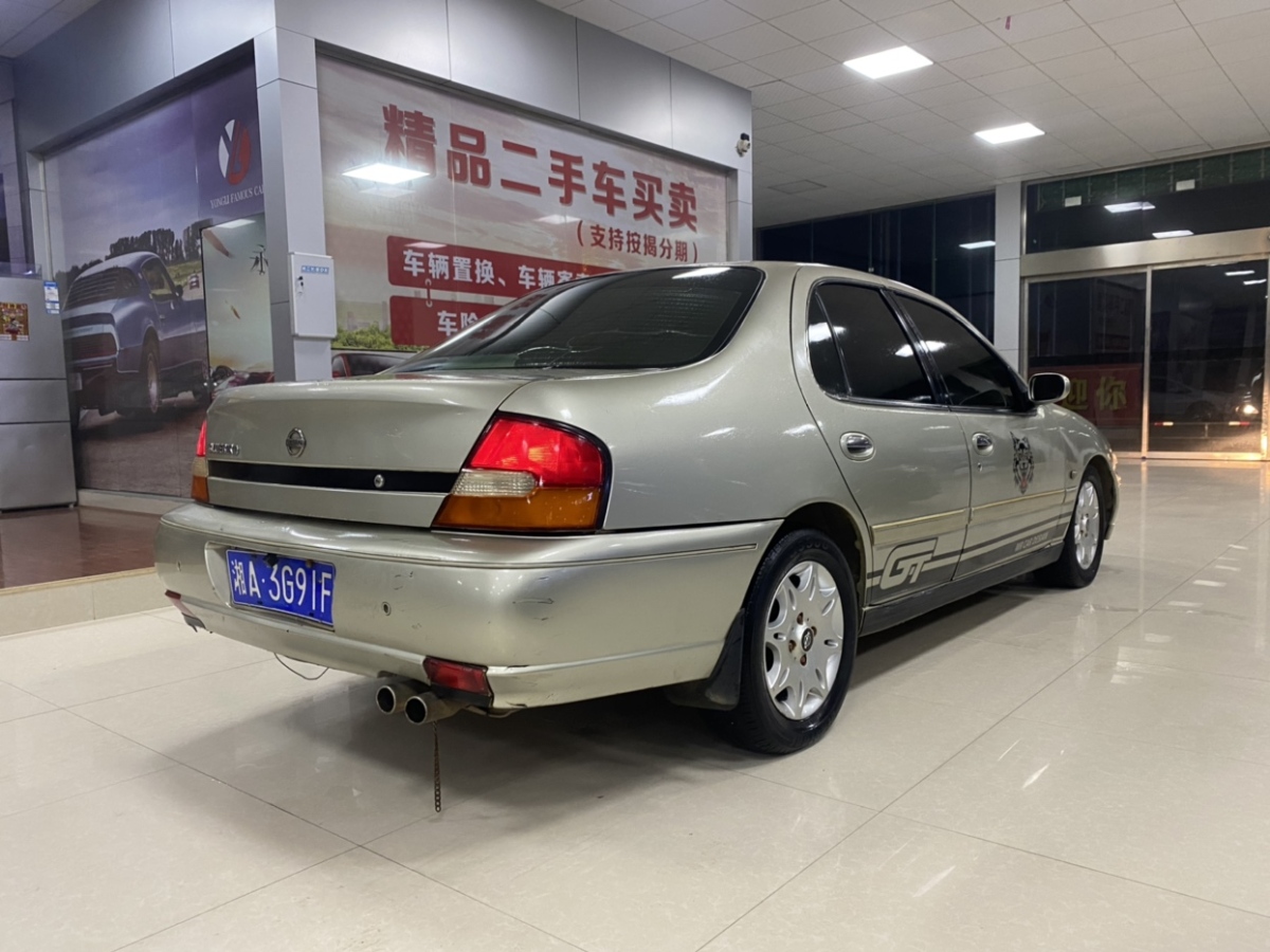 日产 蓝鸟 2004款 2.0l 自动豪华型图片