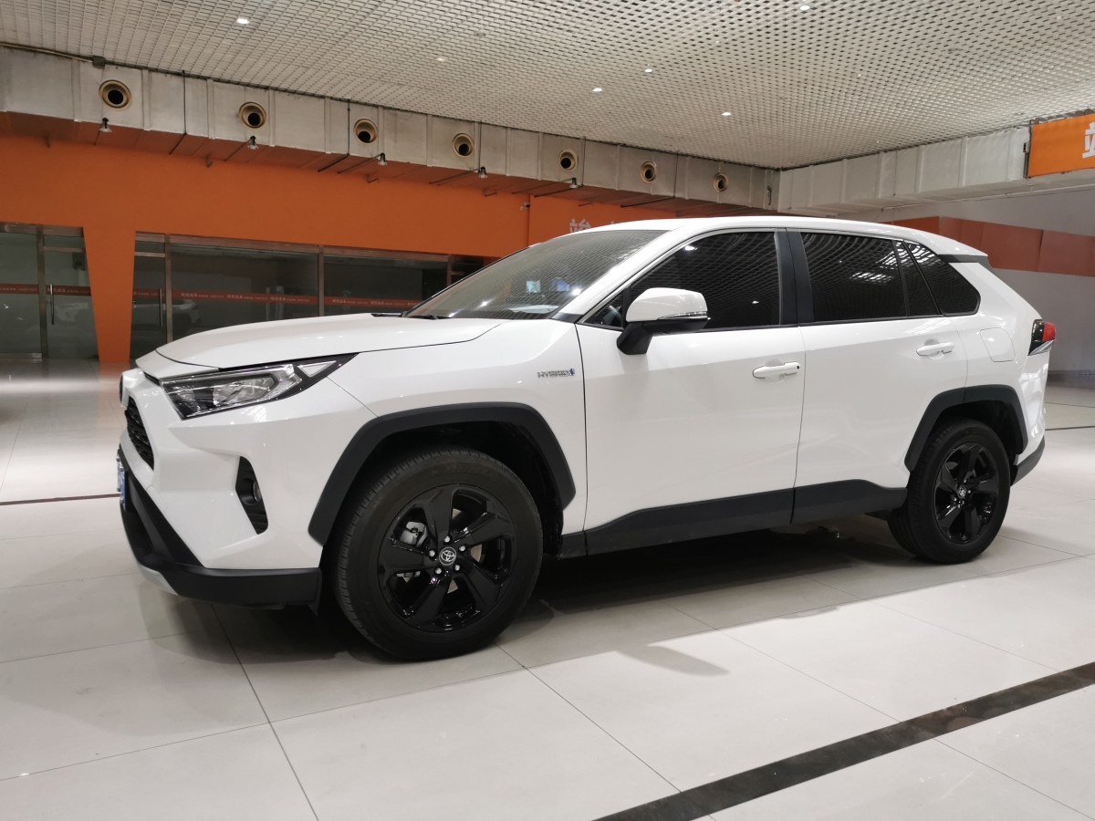 丰田 rav4荣放 2020款 双擎 2.5l cvt四驱精英plus版图片