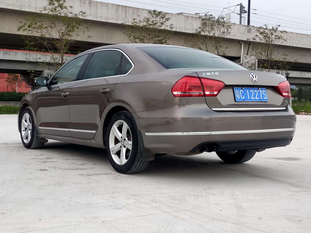 大众 帕萨特 2011款 1.8tsi dsg御尊版图片