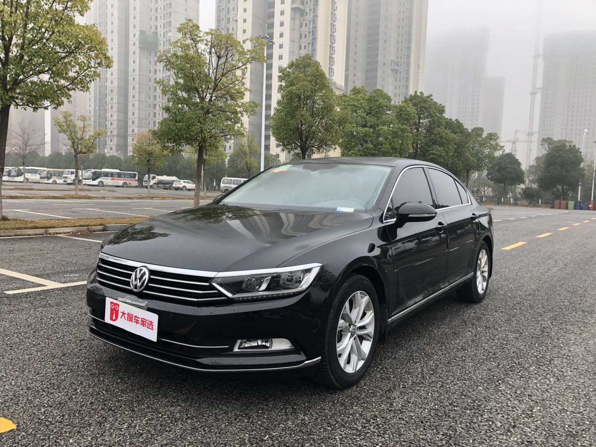 2017年10月大众 迈腾 2018款 330tsi dsg 豪华型