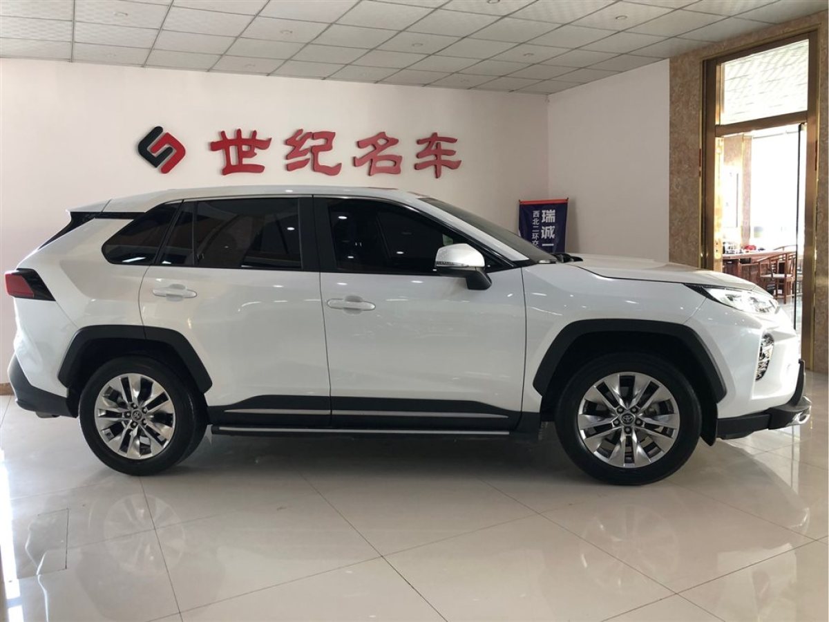 丰田 威兰达 2020款 2.0l cvt两驱豪华版图片