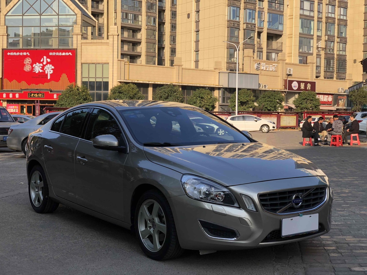 沃尔沃 s60 2012款 t5 智雅版图片