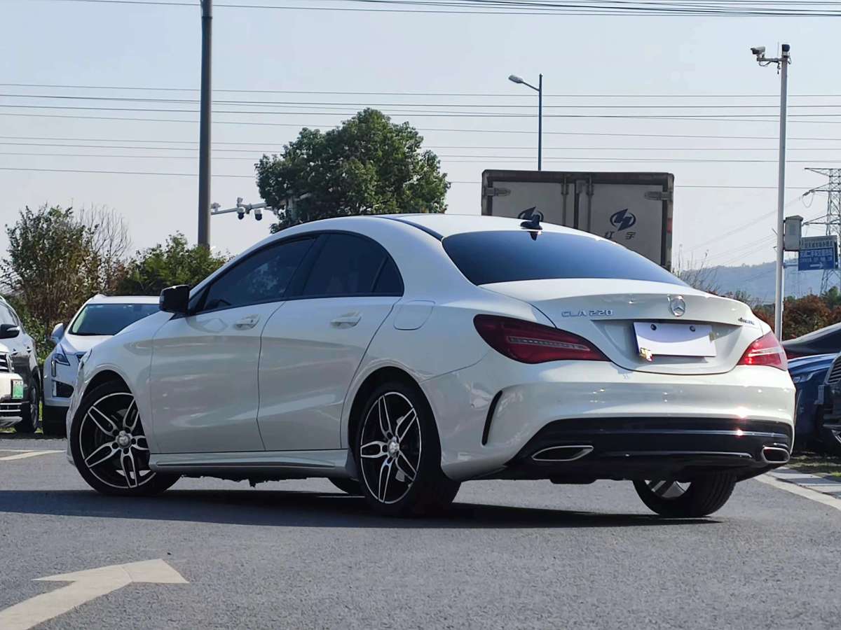 奔驰cla级 2016款 cla 220 4matic_价格18