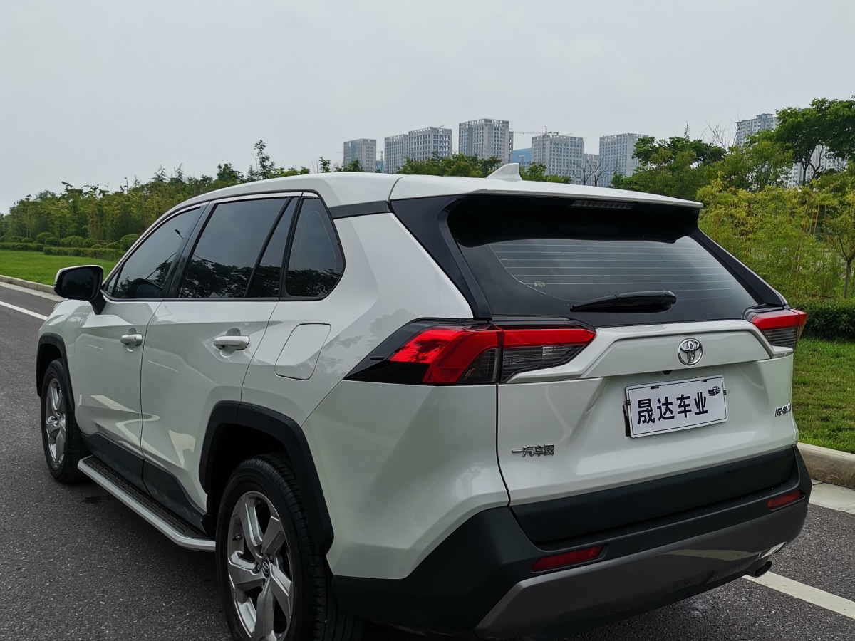 【辽源】2020年3月 丰田rav4荣放 2020款 2.0l cvt两驱风尚版 自动档