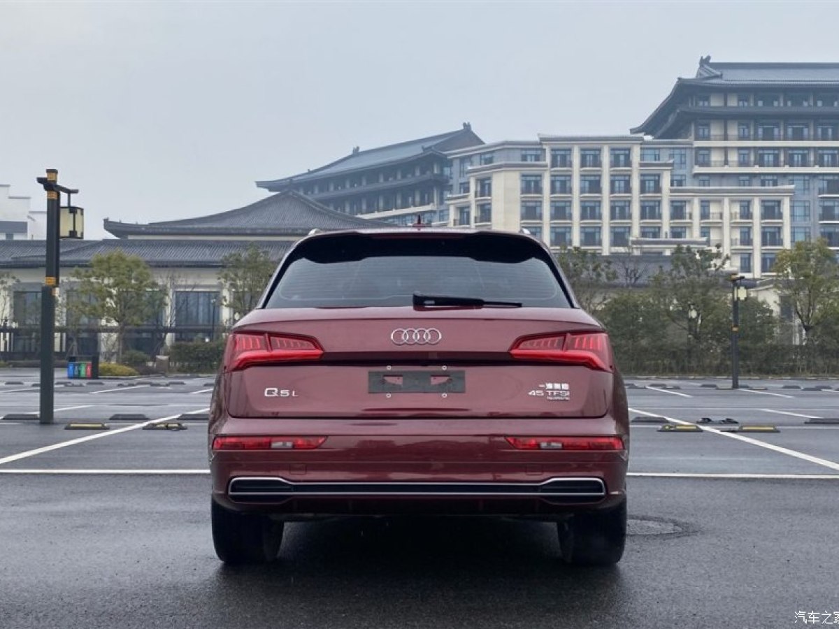 奥迪 奥迪q5l 2018款 45 tfsi 尊享运动型 国vi图片