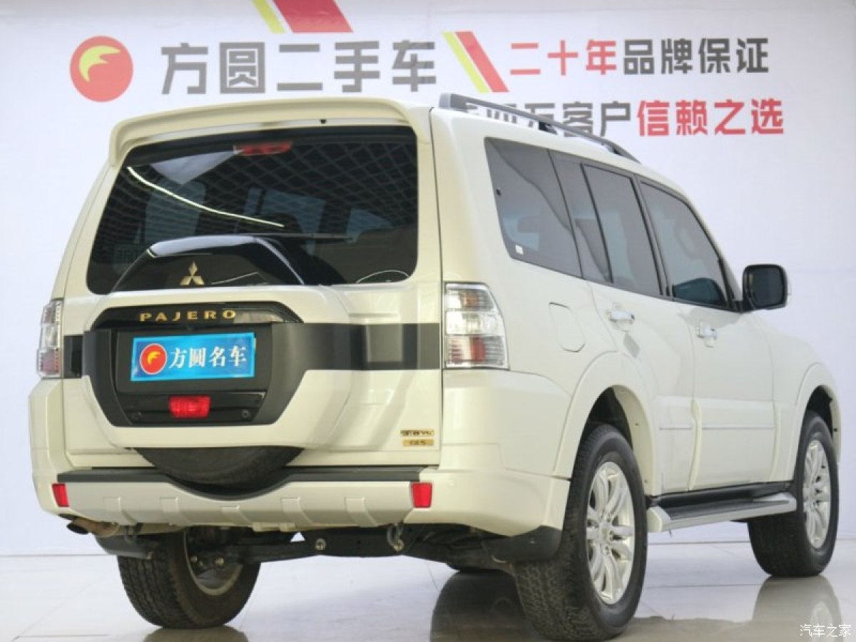 三菱 帕杰罗 帕杰罗(进口) 3.8l 五门 gls 无天窗 中东图片