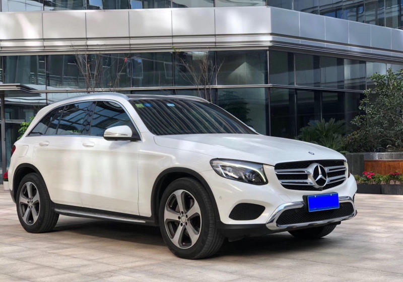 【厦门】2016年8月 奔驰glc级 2016款 glc 300 4matic 动感型 自动档