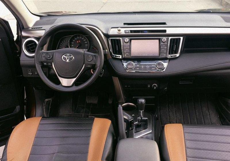 2015年2月丰田 rav4 丰田 rav4 2015款 2.0l cvt两驱风尚版