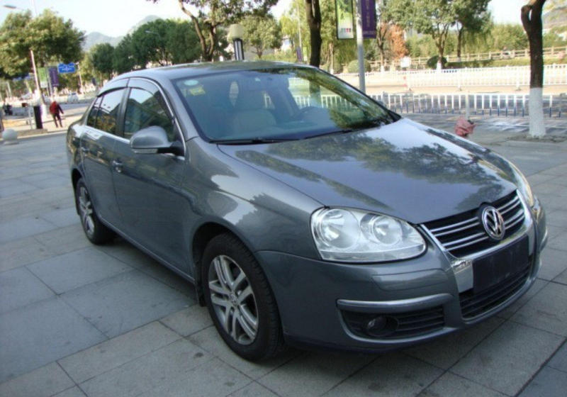 2009年12月大众 速腾 2010款 1.4tsi 自动技术型