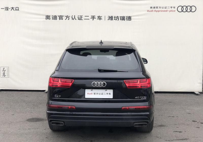 【潍坊】2018年2月 奥迪 奥迪q7 2018款 40 tfsi s line运动型 黑色