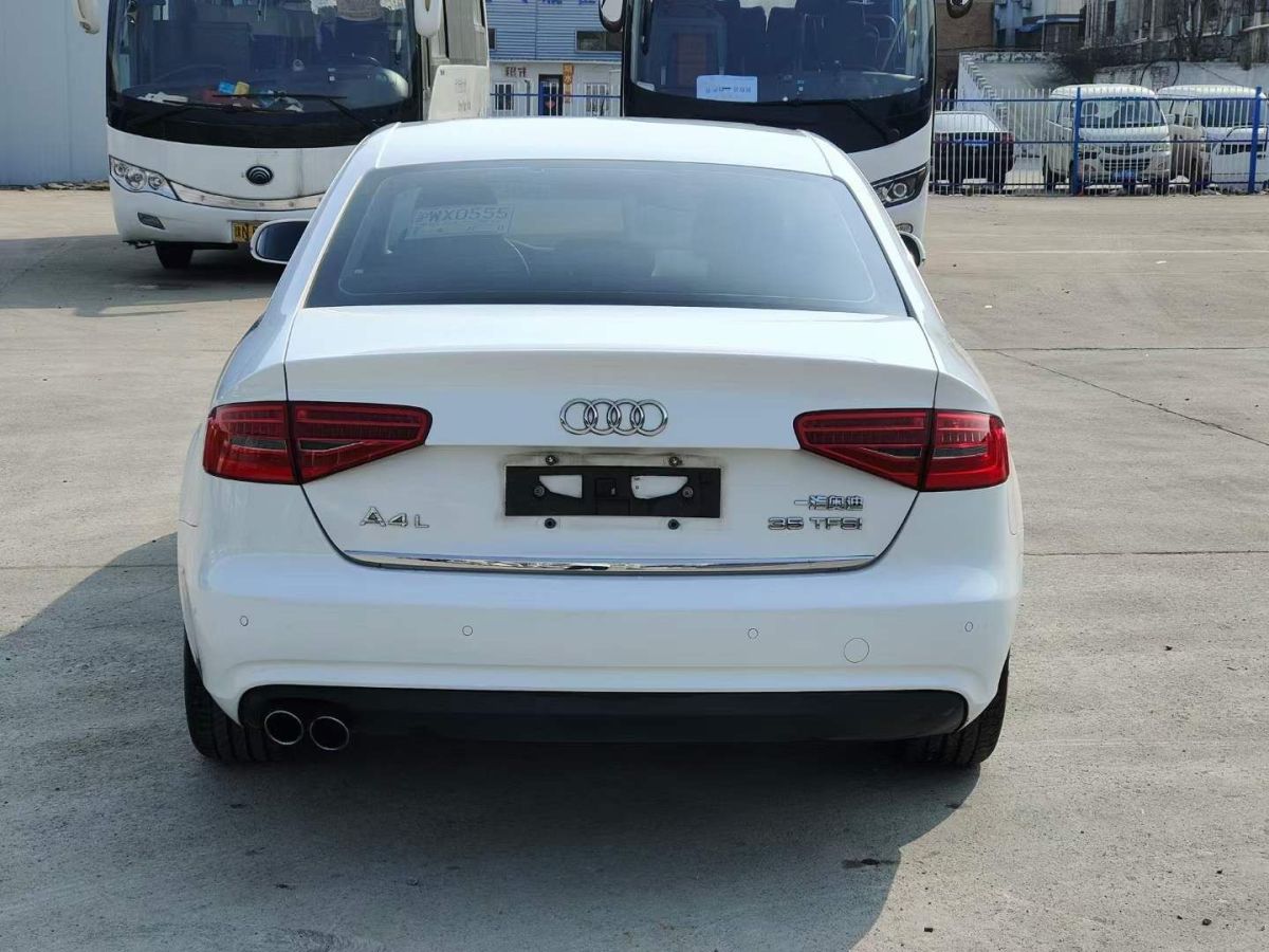 奥迪 奥迪a4l 2016款 a4l 30tfsi 手动舒适型图片