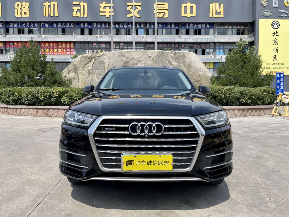 【济南】2018年6月 奥迪 奥迪q7 2018款 40 tfsi 舒适型 手自一体