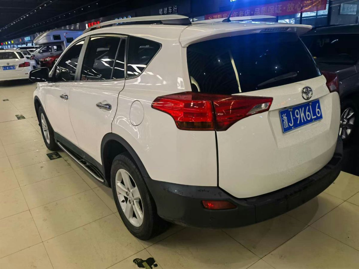 丰田 rav4荣放 图片