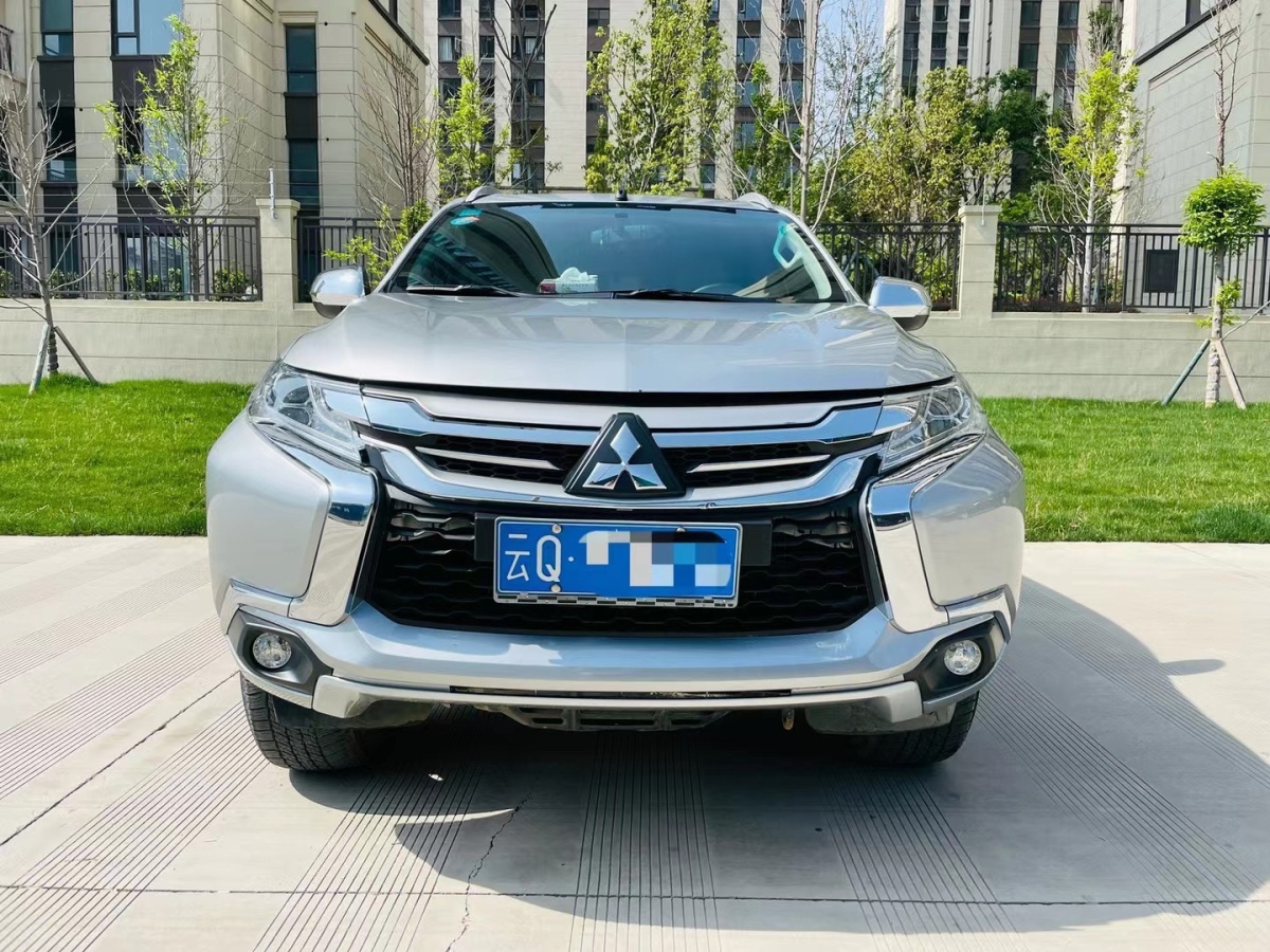 三菱 帕杰罗99劲畅 2019款 3.0l 标准型图片