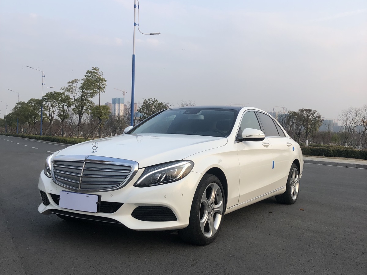 2015年9月奔驰 奔驰c级  2015款 c 300 l