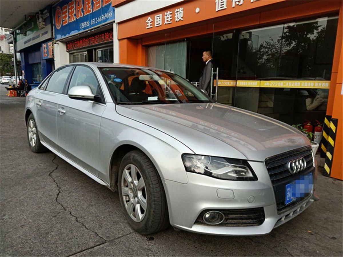 2011年08月奥迪 奥迪a4l 2011款 2.0 tfsi 舒适型