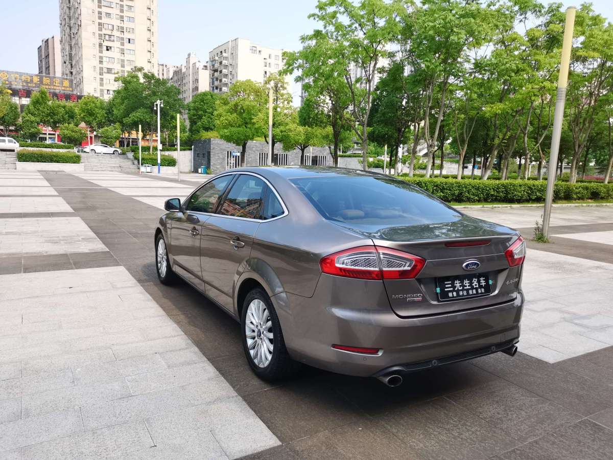 福特 蒙迪欧-致胜 2011款 2.0l gtdi200豪华型图片