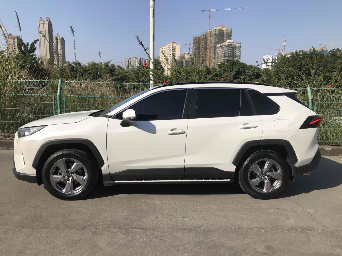 丰田 rav4荣放 2020款 2.0l cvt两驱风尚plus版图片