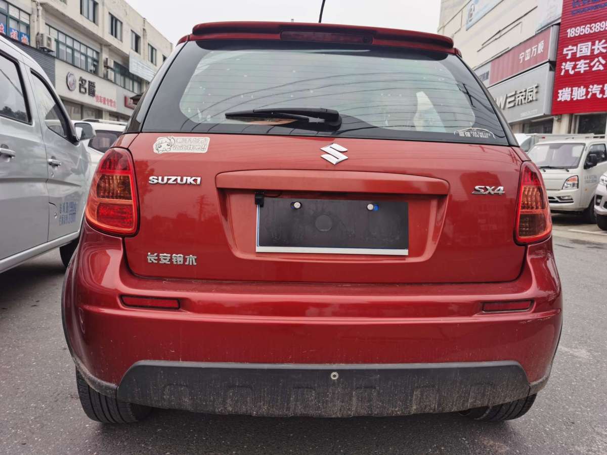 铃木 天语 sx4 2010款 两厢 1.6l 自动冠军限量版图片