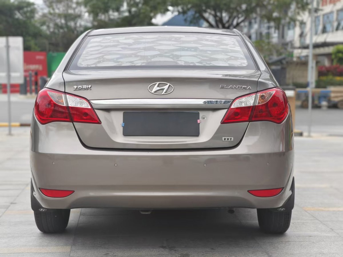 現(xiàn)代 悅動  2011款 1.6L 自動舒適型圖片