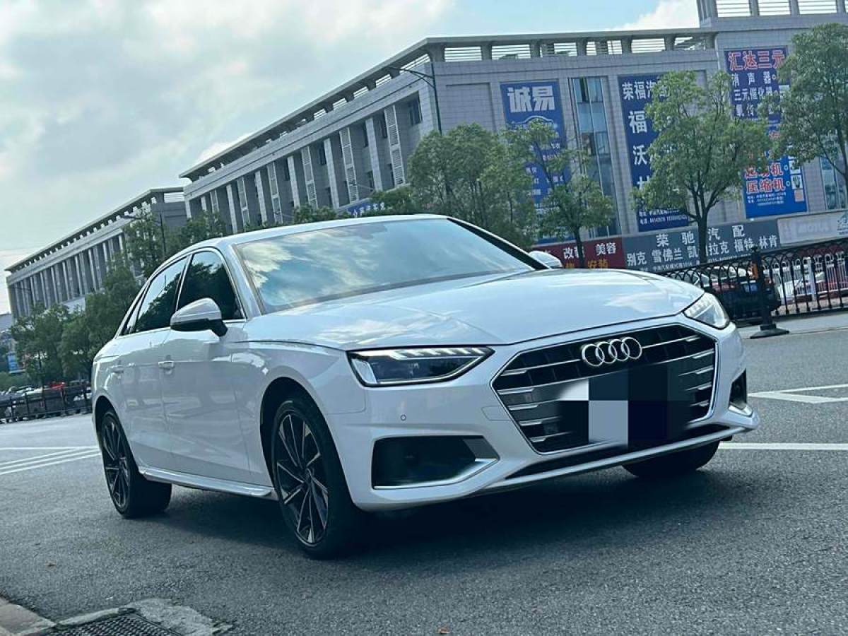 2022年5月奧迪 奧迪A4L  2022款 40 TFSI 時尚動感型