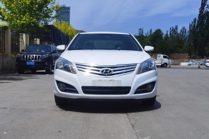 悅動(dòng) 現(xiàn)代 1.6L 自動(dòng)舒適型