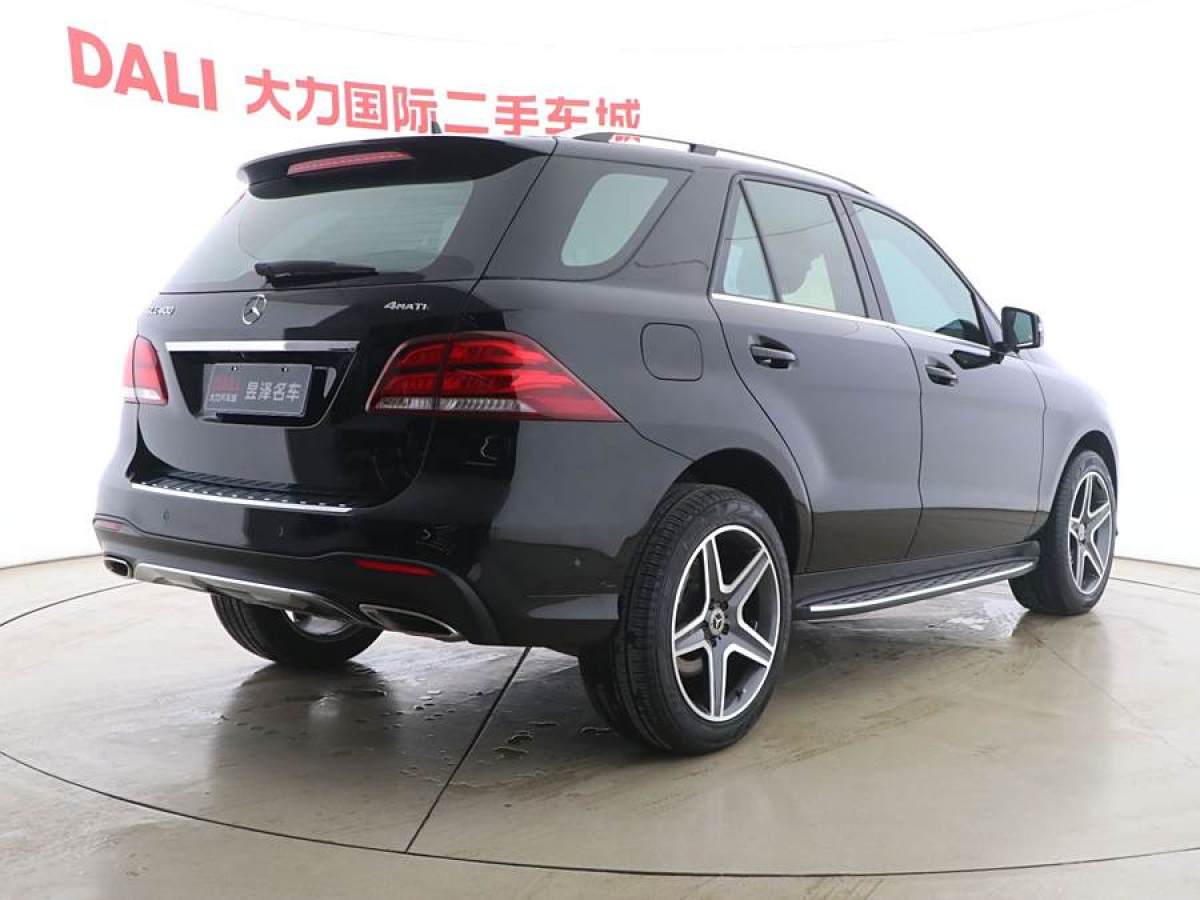 奔馳 奔馳GLE  2017款 GLE 320 4MATIC 豪華型圖片