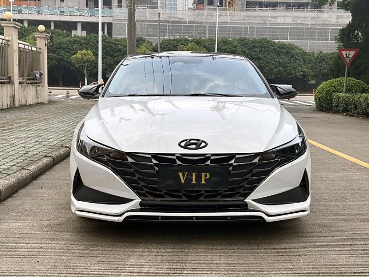 現(xiàn)代 伊蘭特  2022款 1.5L CVT GLS領(lǐng)先版圖片